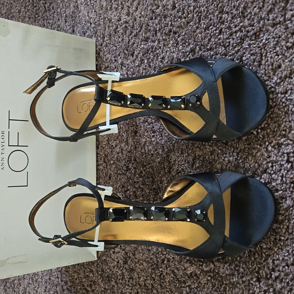 NEW Ann Taylor Loft Black Jewel Open Toe Heels 8 M - Picture 2 of 6